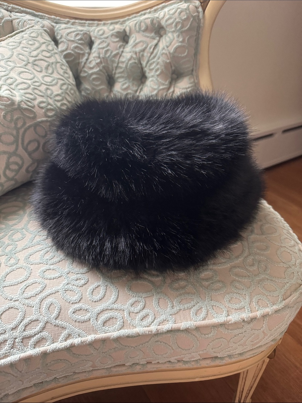 La Carrie Black Faux Fur Hat